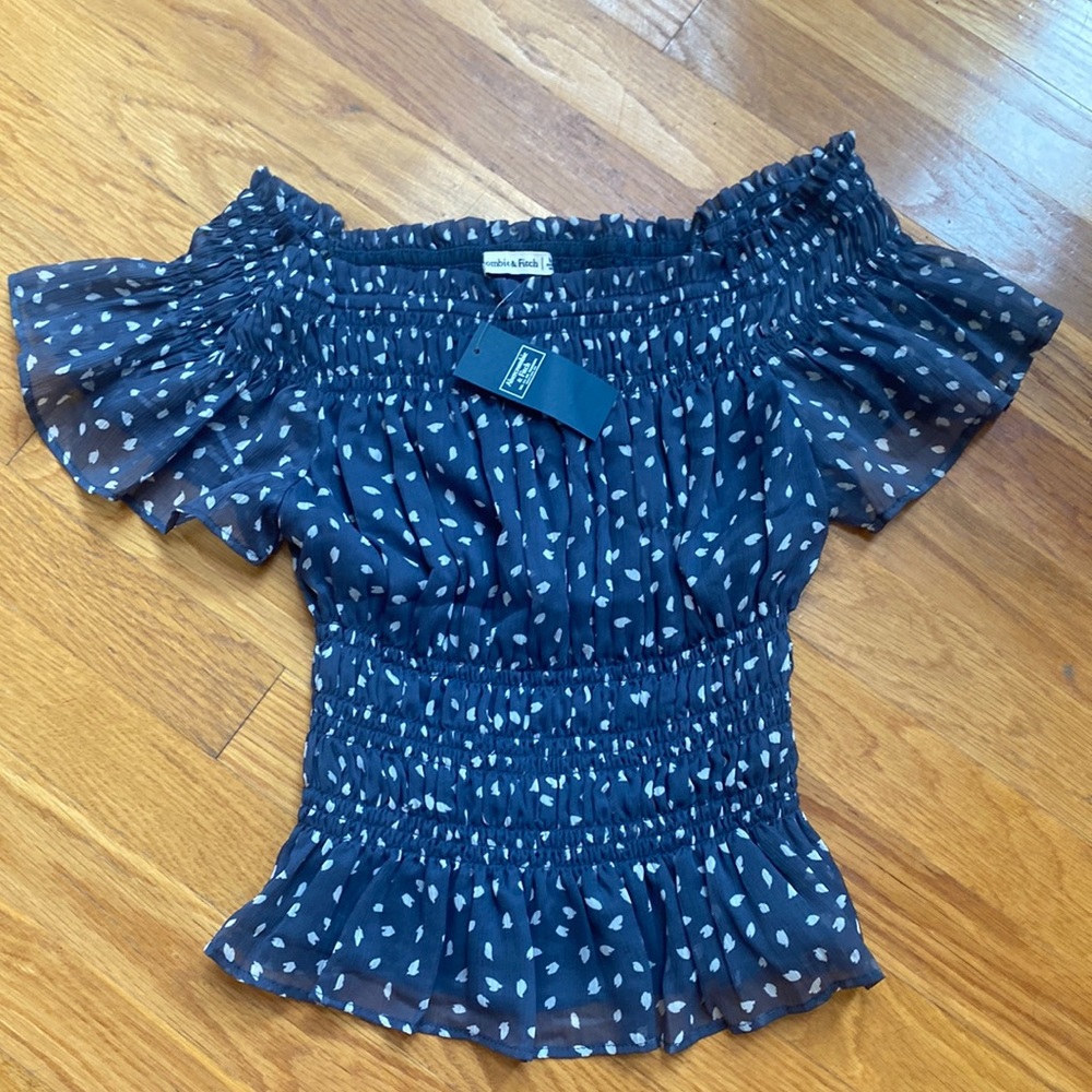 Abercrombie & Fitch Top